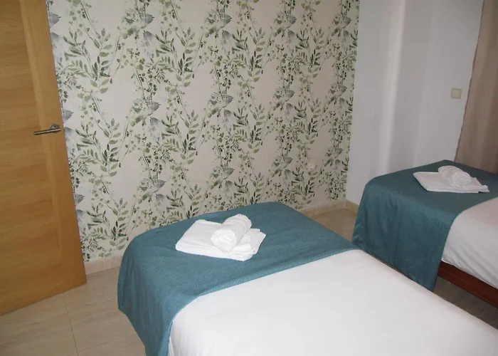 Life Alameda Colon Daire *